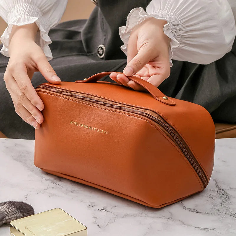 PU Fashion and Convenient Makeup Bag, Travel Storage Bag, Large Capacity Toilet Bag, Hand Boosting Beauty Pillow Makeup Bag