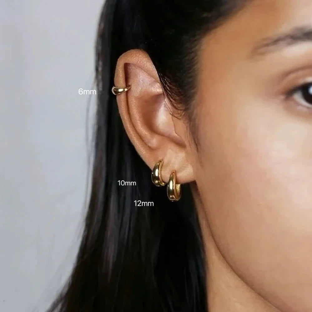 Pendientes de aro tipo huggie redondos minimalistas de acero inoxidable para mujer