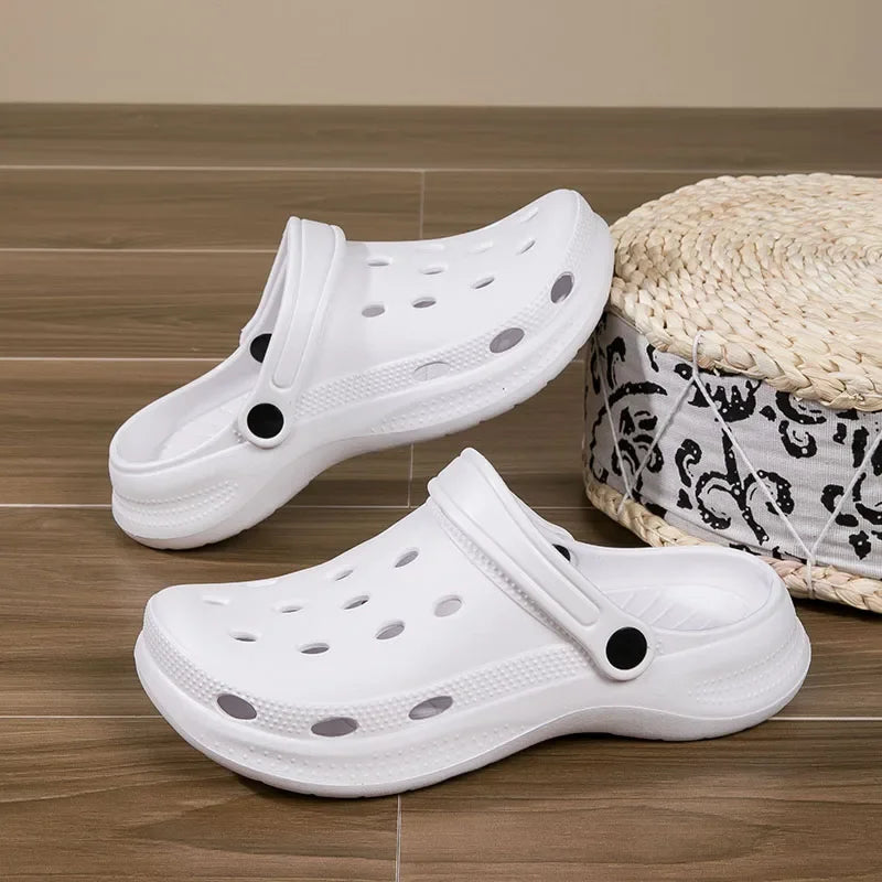 Plus Size 36-48 Summer Slippers Comfortable Men Clogs Lightweight Anti Slip Beach Sandals Woman Fashion Waterproof Garden Shoes