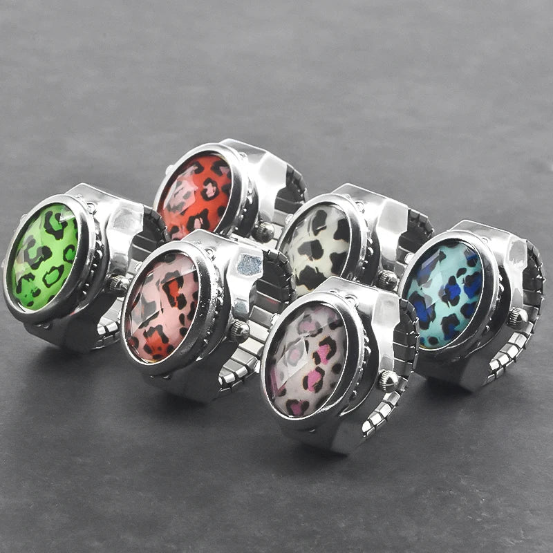 Nuevo reloj anillo de cuarzo con esfera blanca, diseño de concha con gemas, informal y moderno, permite ver la hora fácilmente
