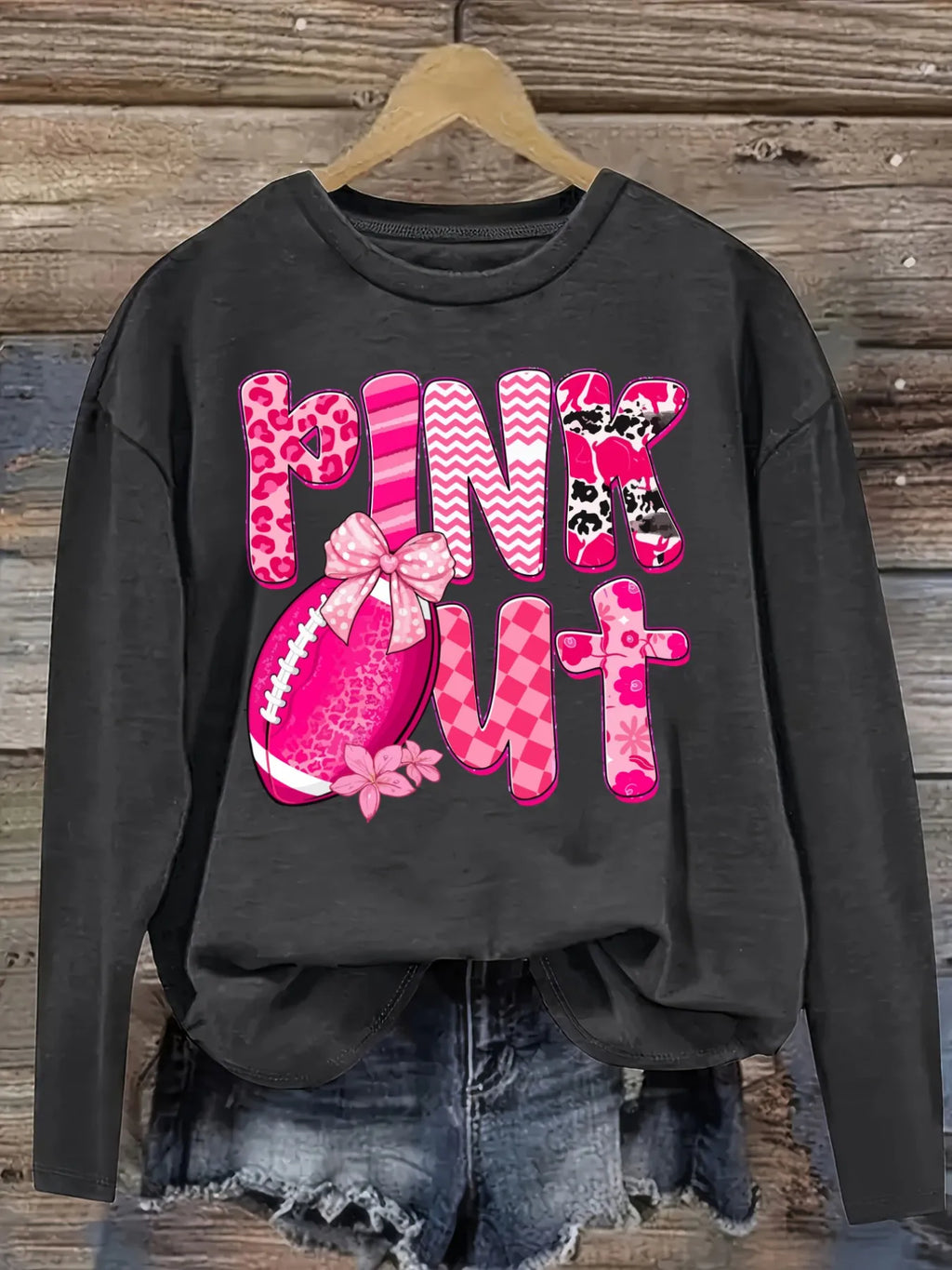 Women's Casual Long Sleeve Crew Neck T-Shirt Pink Out Football Pattern Print Design, Round Neck Women's Clothing, Machine Washable, Slightly Elastic, Loose Fit, Spring Autumn Winter Women's T-Shirt, Halloween Costume Outfit