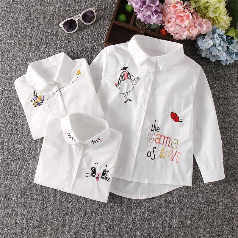 Nueva blusa blanca para niña, linda camisa de manga larga con dibujos animados para otoño, blusa para adolescente, ropa escolar, tops para niños