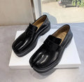 Luxury Couple Shoes Loafer for Men Women Designer Split Toe Casual Leather Shoes Sneakers Fashion Korean Version Trend Shoes New