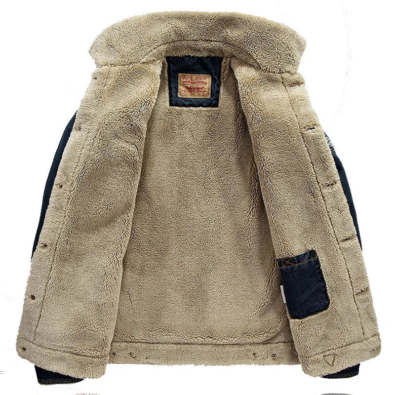 Men's Oversized Fleece-Lined Denim Jacket with Zipper Closure