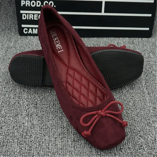 2026 Weiche Wildleder-Joker-Ballerinas, flache, schwebende Schuhe, quadratische Sohle, Umstandsmode, große Größen, Bootsschuhe für Damen