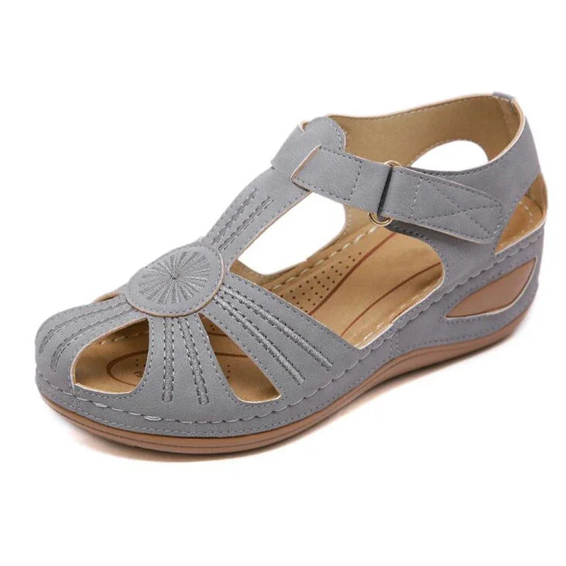 BEYARNE Plus Size Fashion Summer Women Sandals Female Beach Shoes Shoes Wedge High Heel Comfortable Light Platform SandalsE597