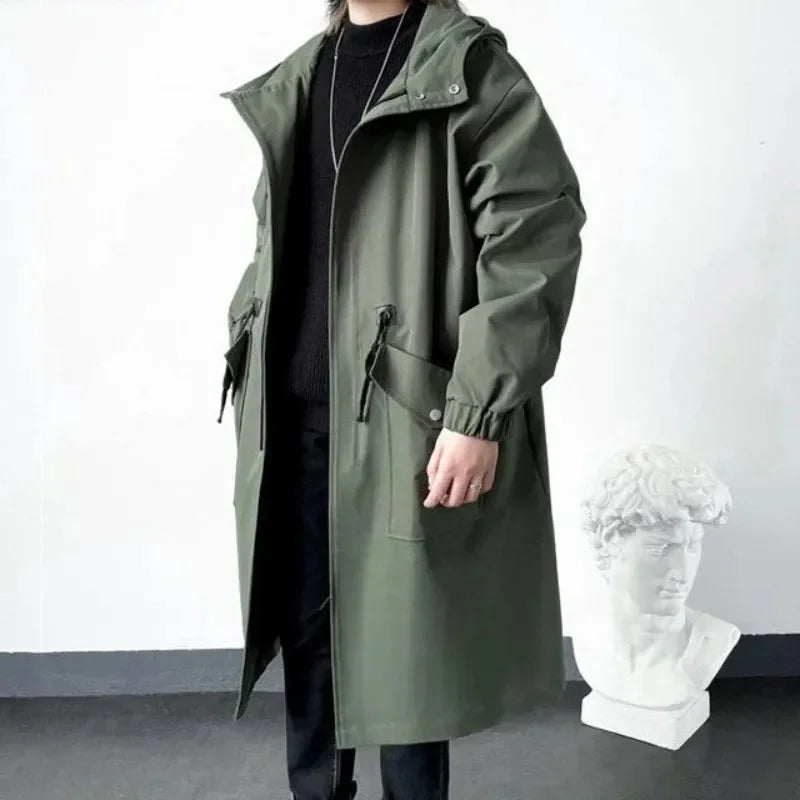 Våren och hösten 2025 armégrön vindjacka mode för män medellång ledig huvjacka herr vardaglig streetwear överrock herrkläder