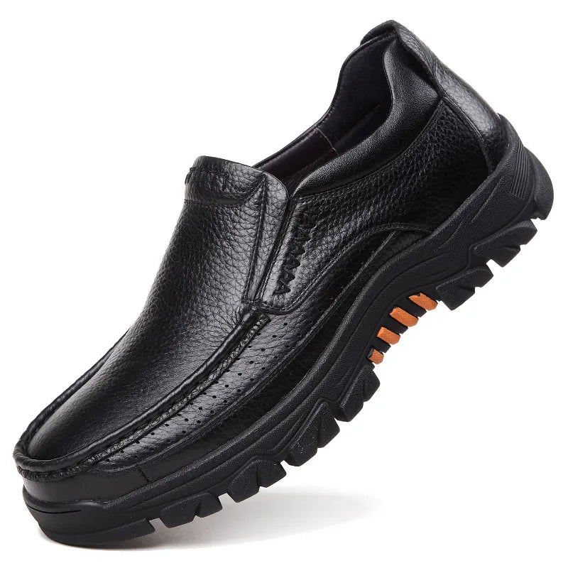 Äkta läderskor för män, brogues i mjukt koläder, vardagsskor för män, nya herrskor, svarta/bruna, slip-on A2088