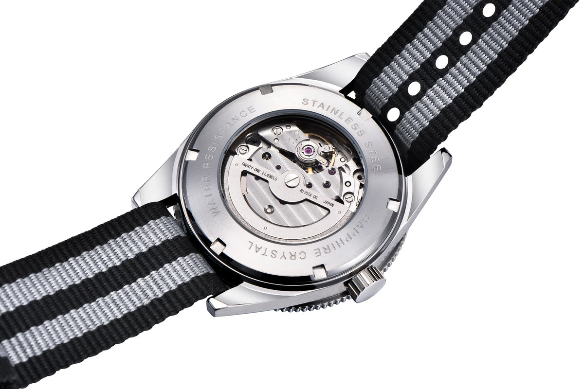 Customized Logo 41MM Men's Watch Luxury Business NH35 Movement Mechanical Watch Sapphire Glass Calendar Diver Wristwatch Model