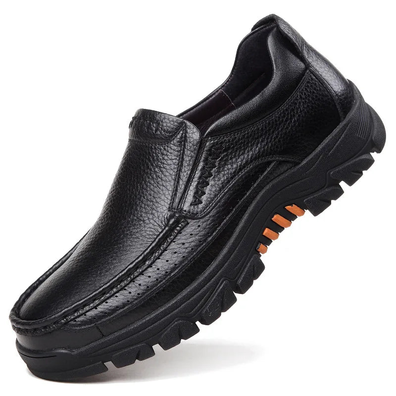 Äkta läderskor för män, brogues i mjukt koläder, vardagsskor för män, nya herrskor, svarta/bruna, slip-on A2088