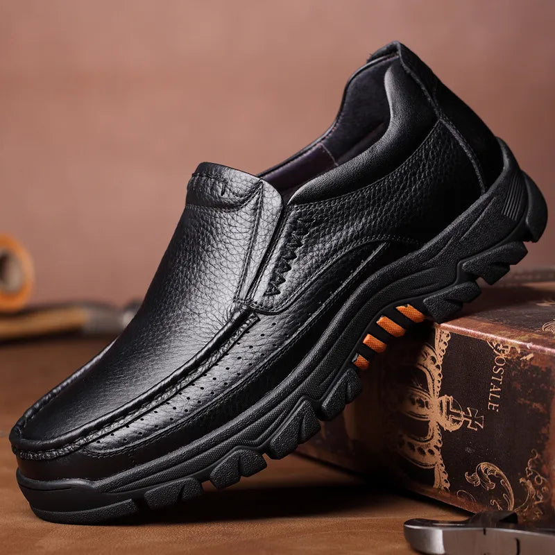 Äkta läderskor för män, brogues i mjukt koläder, vardagsskor för män, nya herrskor, svarta/bruna, slip-on A2088