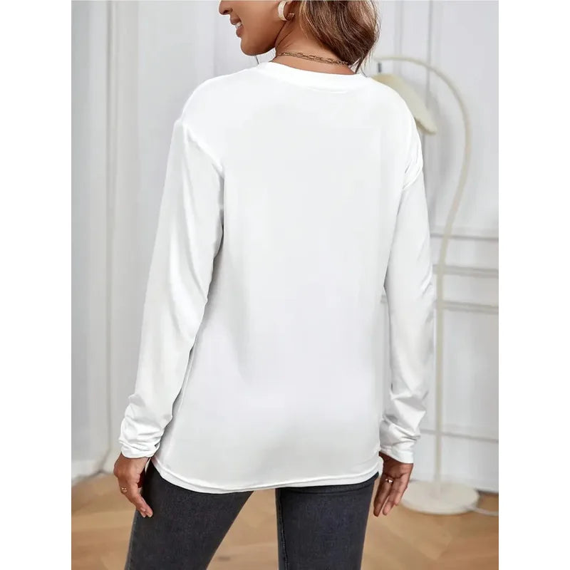 Women's casual long sleeveTShirt，Round collar design，Featuring a festive candy cane pattern print