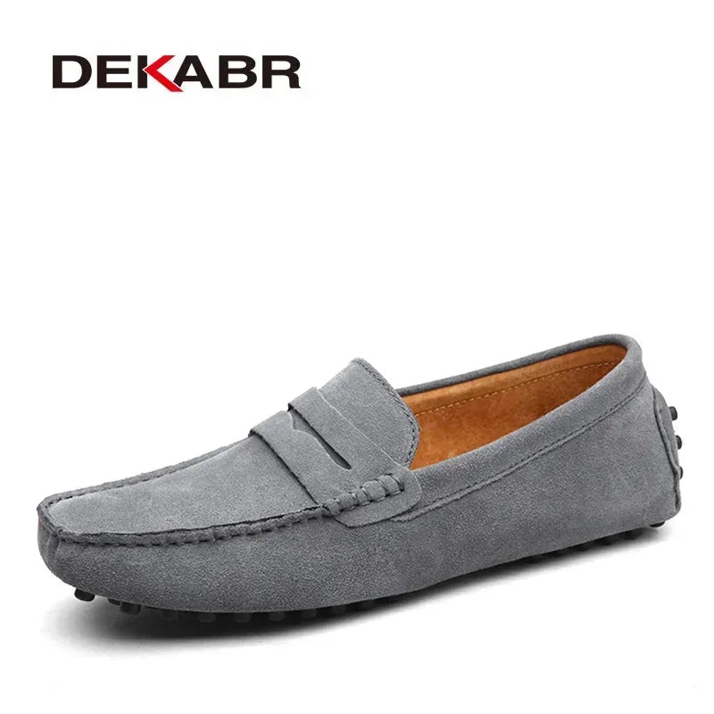 Mocasines de verano estilo moda marca DEKABR, zapatos tipo loafer para hombre de piel auténtica de alta calidad, zapatos planos tipo gommino para conducir.