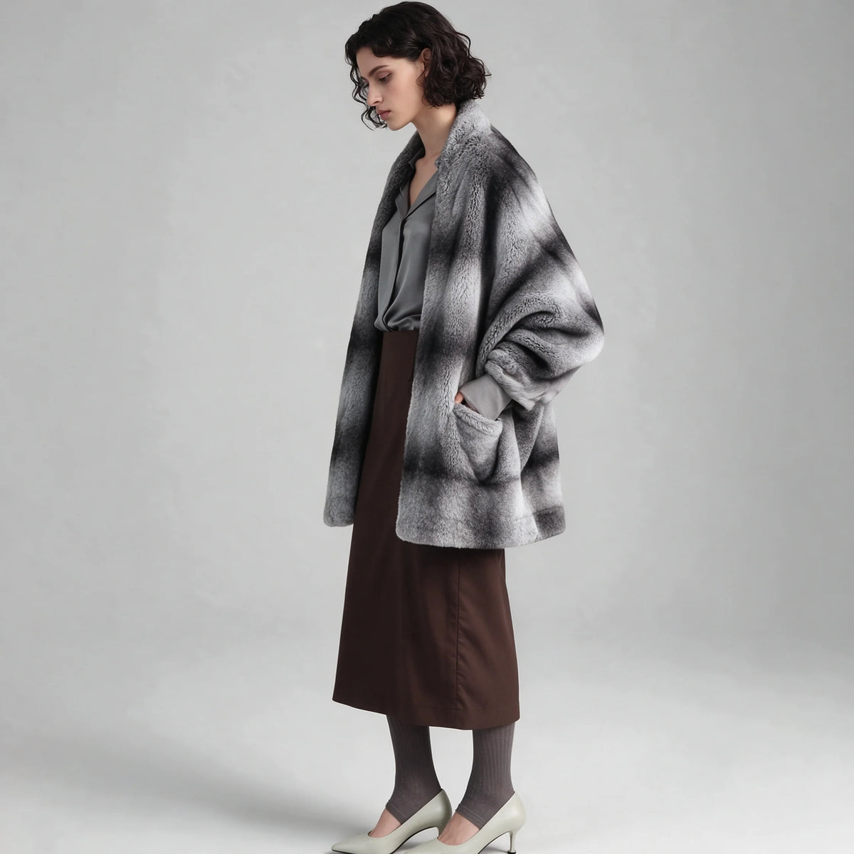 Women's Faux Fur Shawl Cape with Gradient Design and Side Pockets