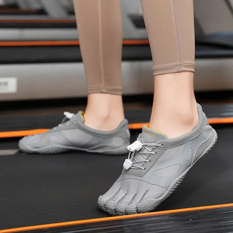 Unisex Five Toe Shoe Professional Hiking Shoes Women FiveFinger Casual Sneakers Men Outdoor Off-Road Shoes Climbing Shoes