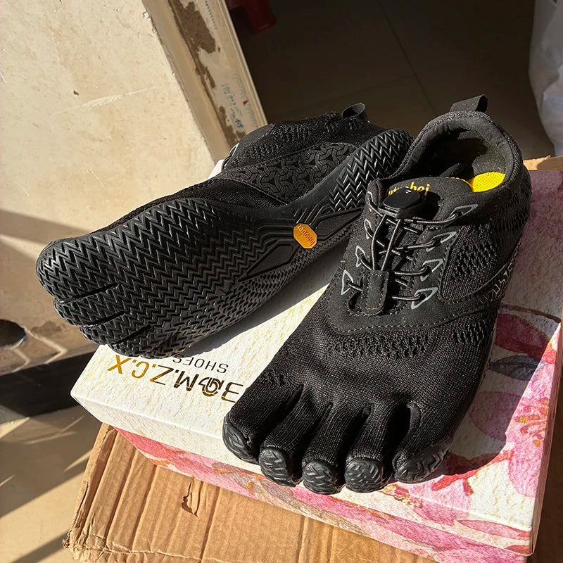Unisex Five Toe Shoe Professional Hiking Shoes Women FiveFinger Casual Sneakers Men Outdoor Off-Road Shoes Climbing Shoes