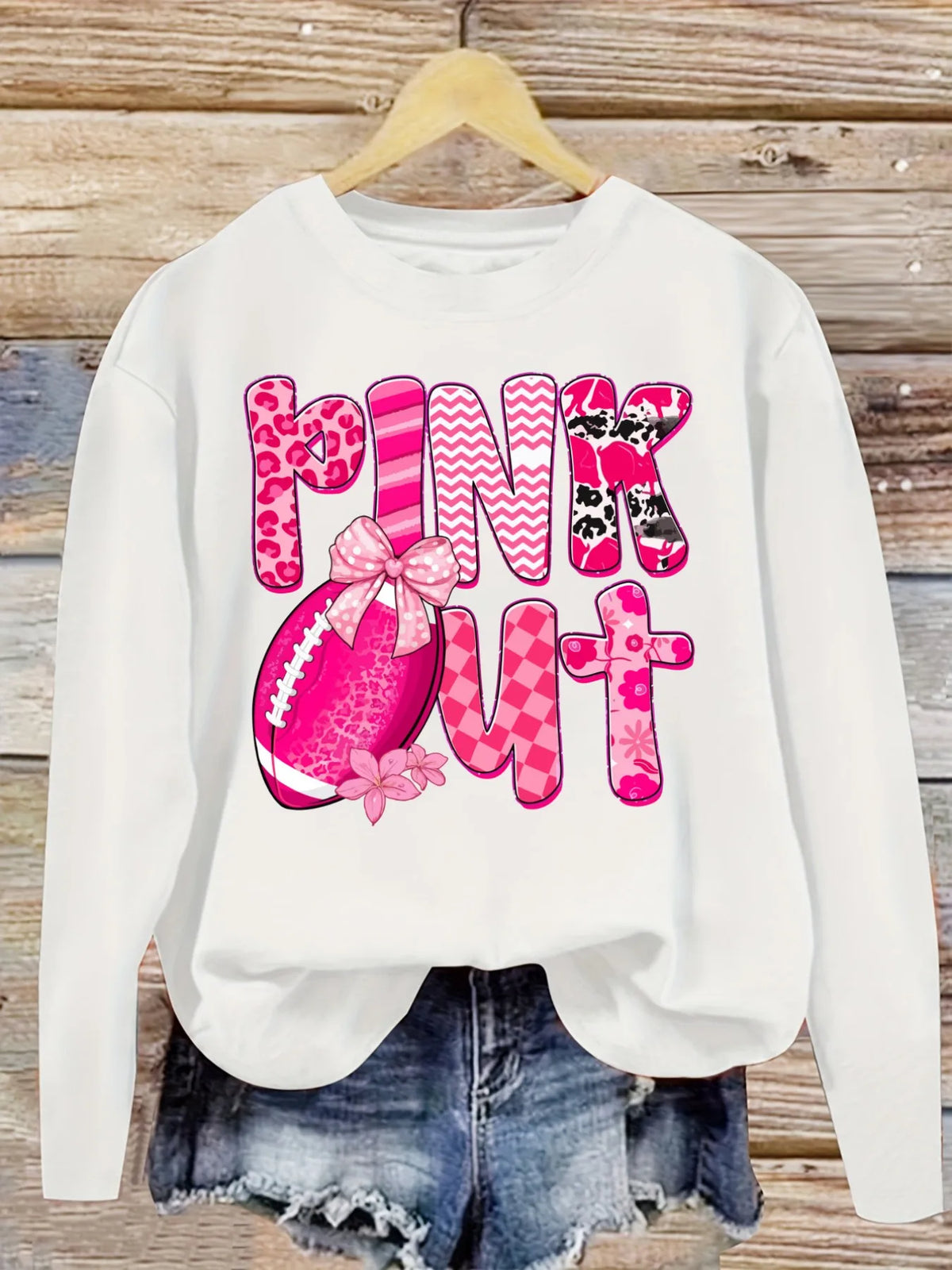 Women's Casual Long Sleeve Crew Neck T-Shirt Pink Out Football Pattern Print Design, Round Neck Women's Clothing, Machine Washable, Slightly Elastic, Loose Fit, Spring Autumn Winter Women's T-Shirt, Halloween Costume Outfit