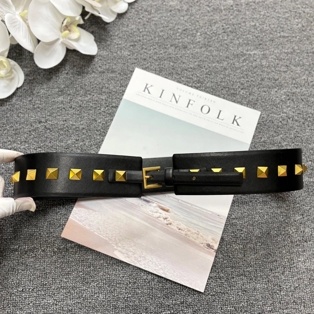 Belt Women's Leather Rivet Decorative Dress Coat Belt Belt Designer Fashion Show Repair Waist Seal Abdominal Belt