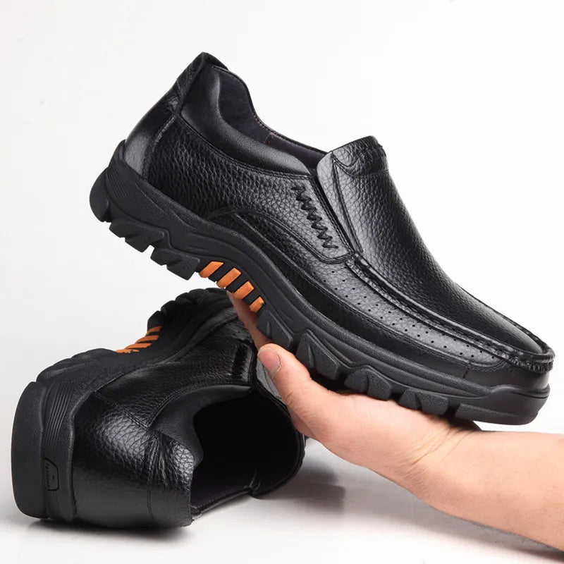 Äkta läderskor för män, brogues i mjukt koläder, vardagsskor för män, nya herrskor, svarta/bruna, slip-on A2088