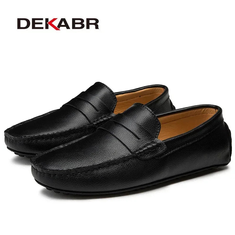 Mocasines DEKABR de talla grande 38~49 para hombre, zapatos náuticos de moda en piel auténtica, calzado plano casual de marca para hombre