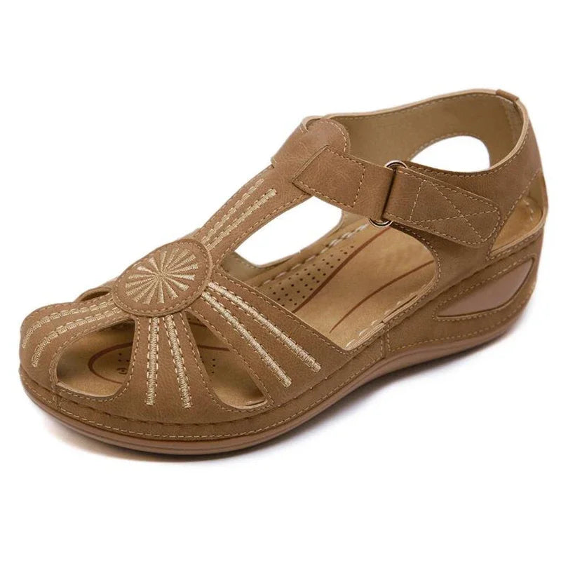 BEYARNE Plus Size Fashion Summer Women Sandals Female Beach Shoes Shoes Wedge High Heel Comfortable Light Platform SandalsE597