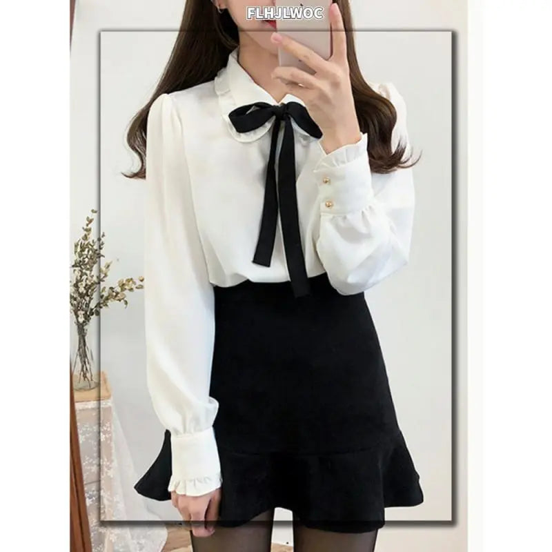 Chiffonblus med rosett – preppy stil