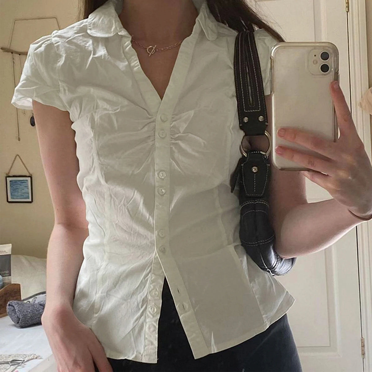 Vit figursydd skjorta för dam i bomull och polyester