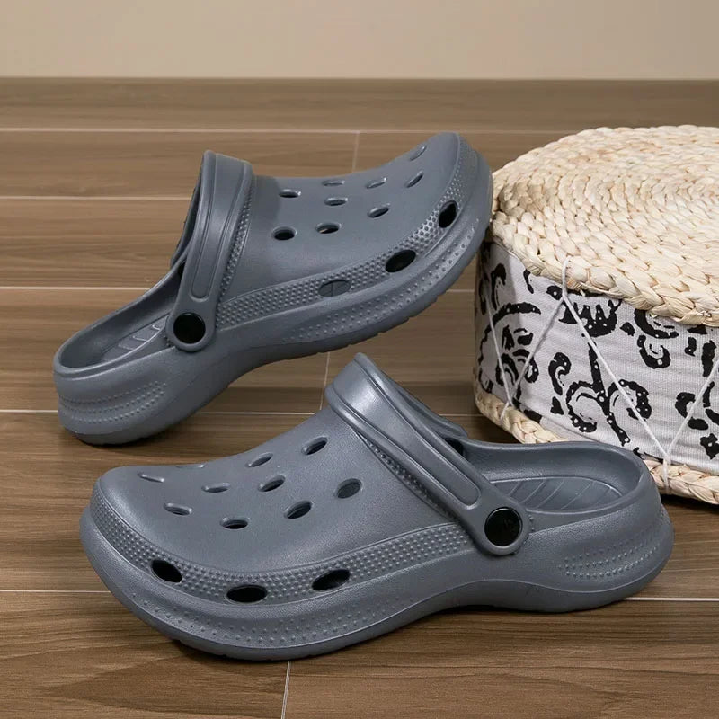 Plus Size 36-48 Summer Slippers Comfortable Men Clogs Lightweight Anti Slip Beach Sandals Woman Fashion Waterproof Garden Shoes