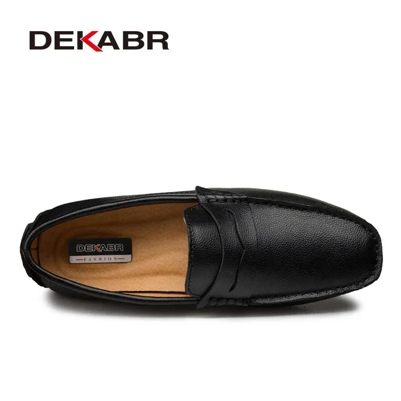 Mocasines DEKABR de talla grande 38~49 para hombre, zapatos náuticos de moda en piel auténtica, calzado plano casual de marca para hombre