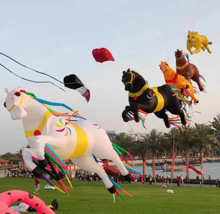 Wholesale 5m  Chinese Flying 3D Nylon Inflatable  Horse  Parafoil Soft Beach Kite for Sale