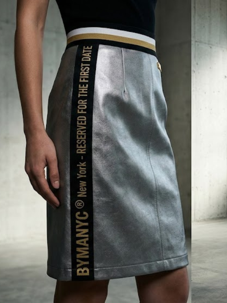 Falda midi de edición limitada para mujer UPPER EAST SIDE | Colección GARMENT DISTRICT | BYMANYC ® New York