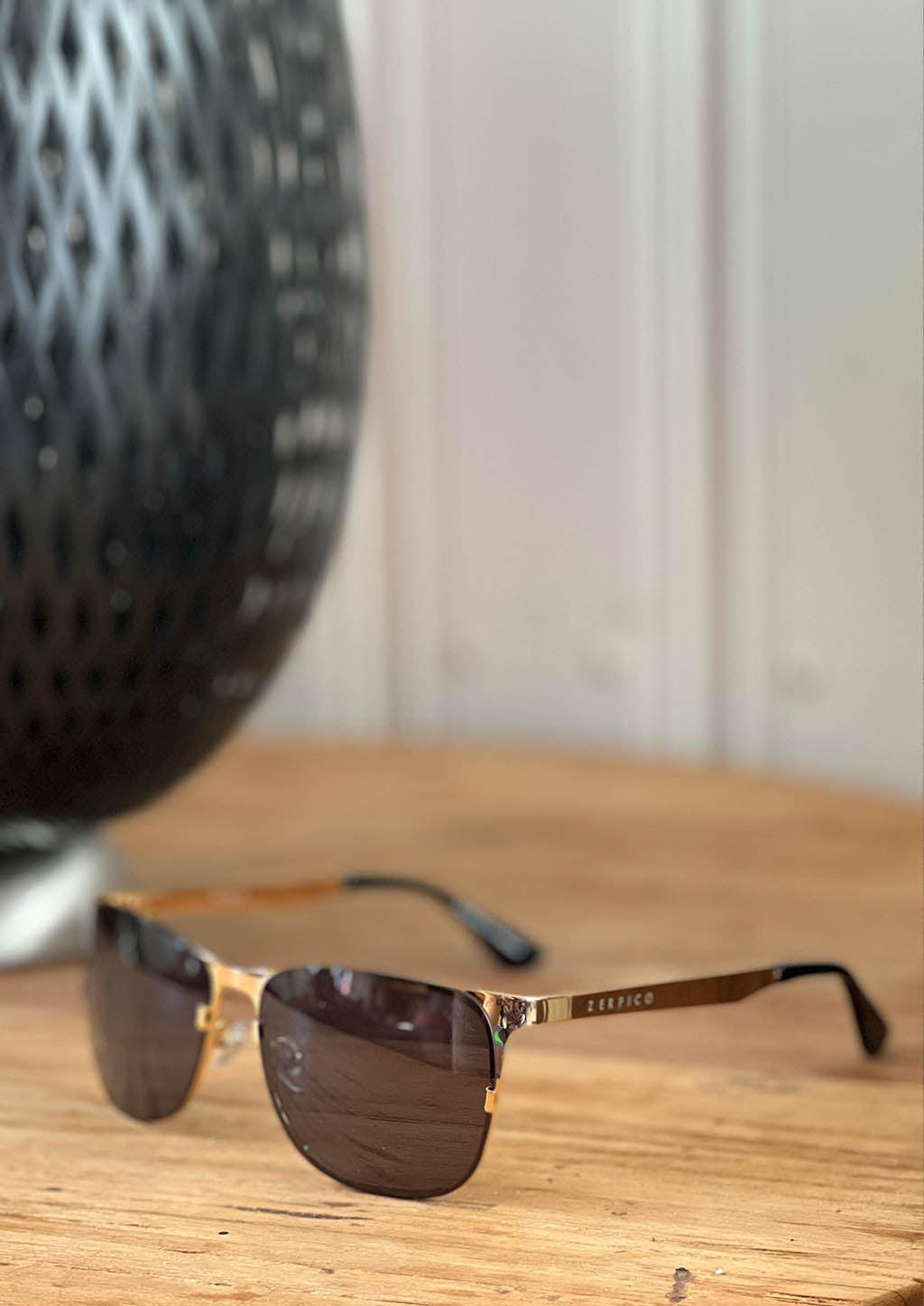 Gafas de sol Wayfarer de titanio - V2 - Chapadas en oro de 24K
