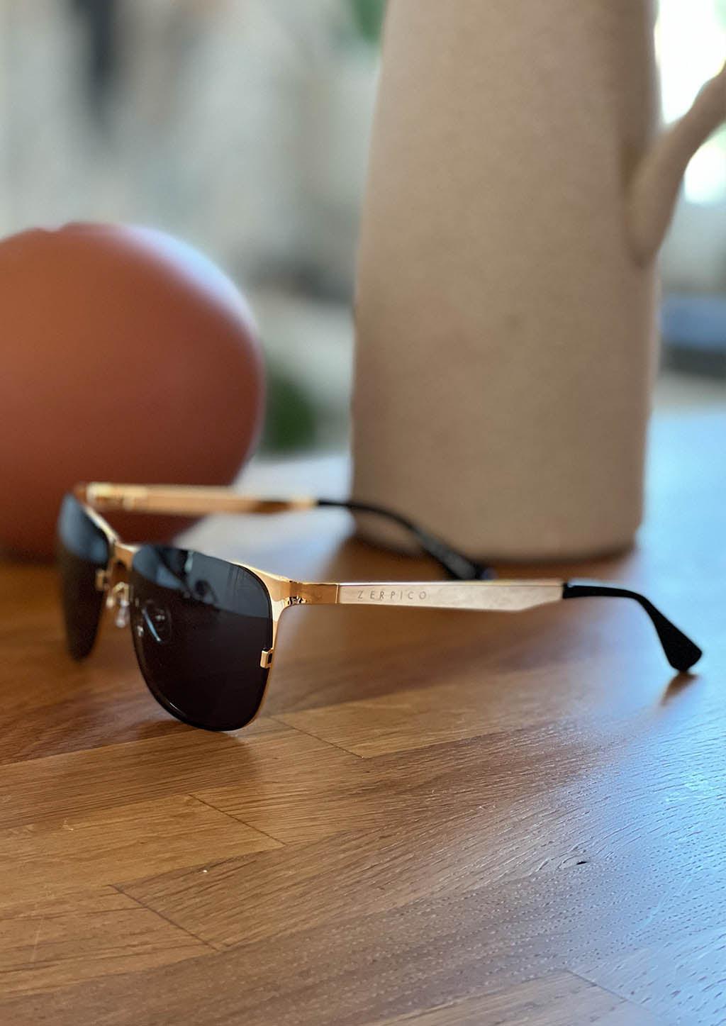 Gafas de sol Wayfarer de titanio - V2 - Chapadas en oro de 24K