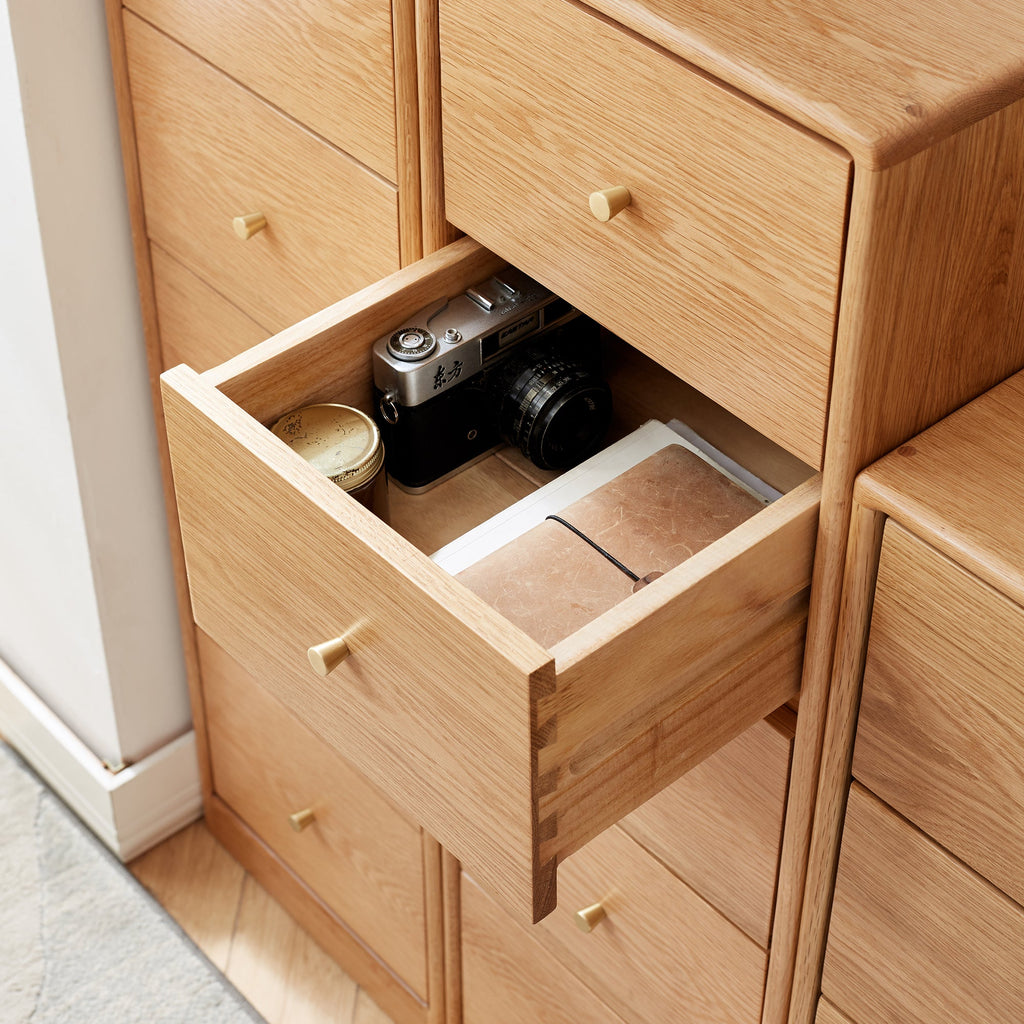 Mesita de noche de roble macizo con cajonera para salón - Mueble esquinero independiente con cuatro cajones