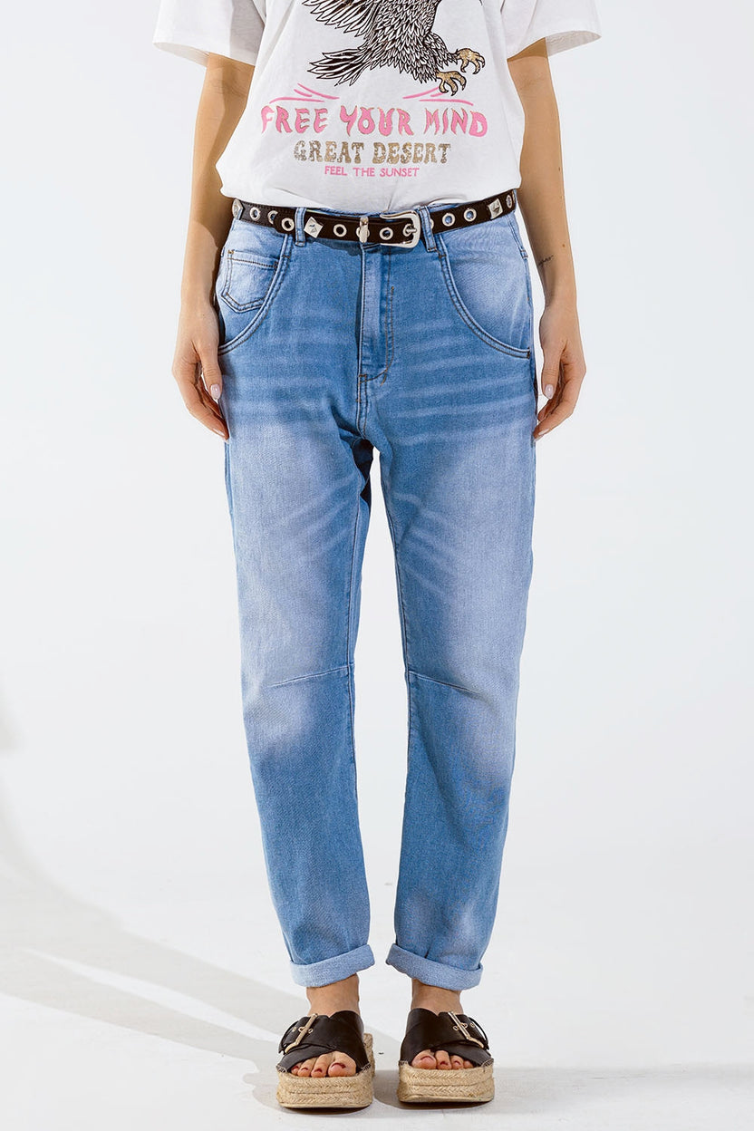 Jeans boyfriend básicos con detalle de costuras