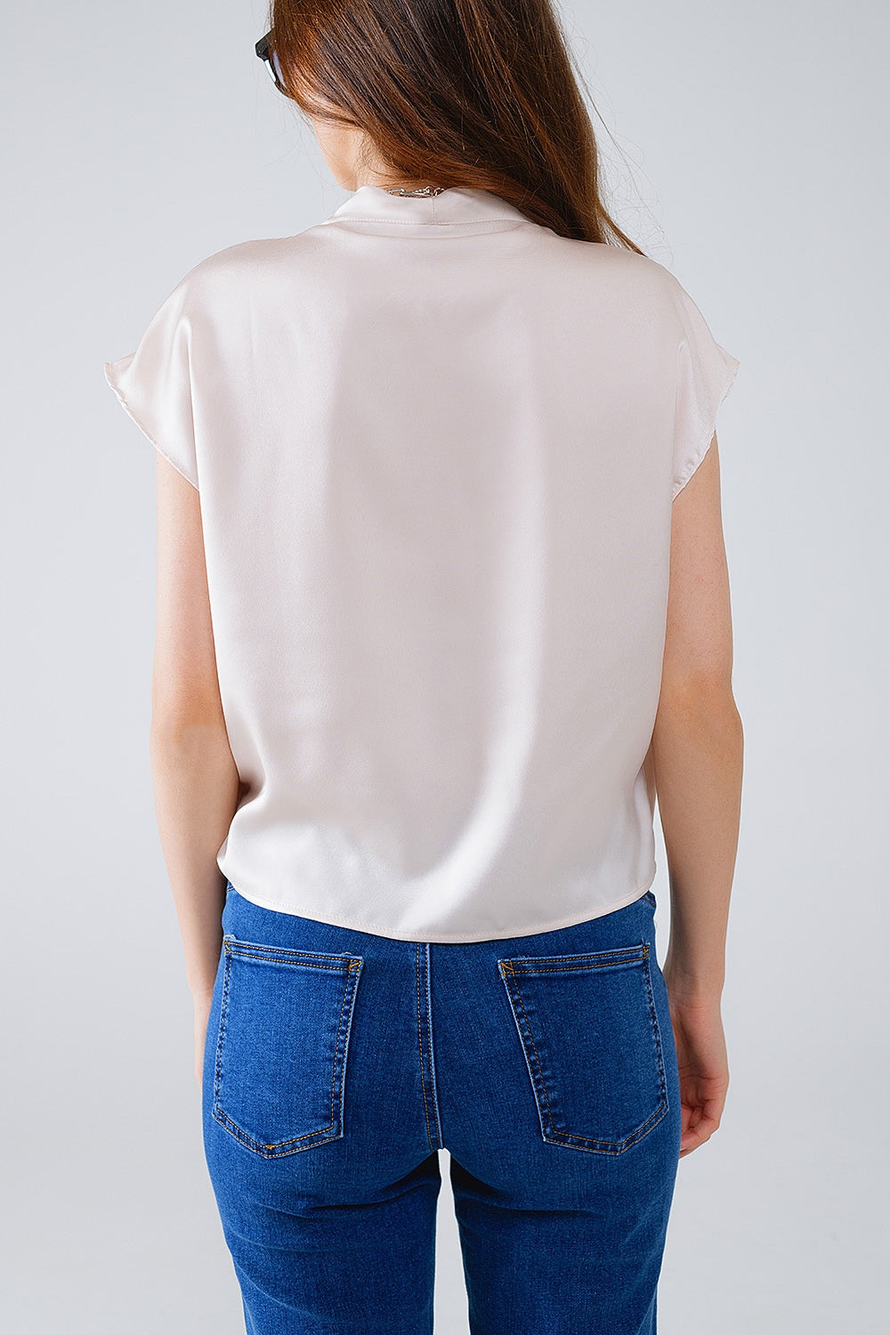 Beige Crossed Silk Top With V-Neck and Short Sleeves
