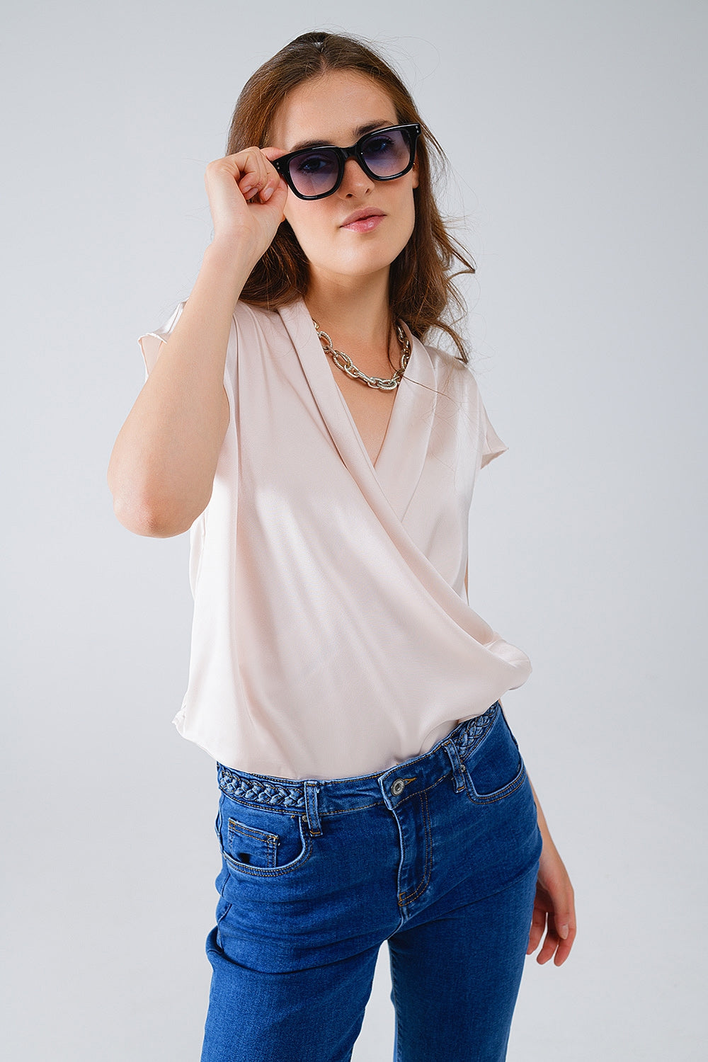 Beige Crossed Silk Top With V-Neck and Short Sleeves