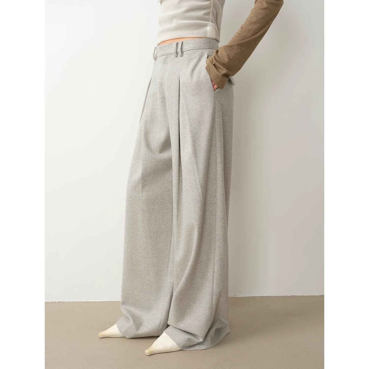 Pantalones casuales "City Stroll" de corte recto, pierna ancha, doble pliegue y tejido de mezcla de lana, informales y relajados para otoño
