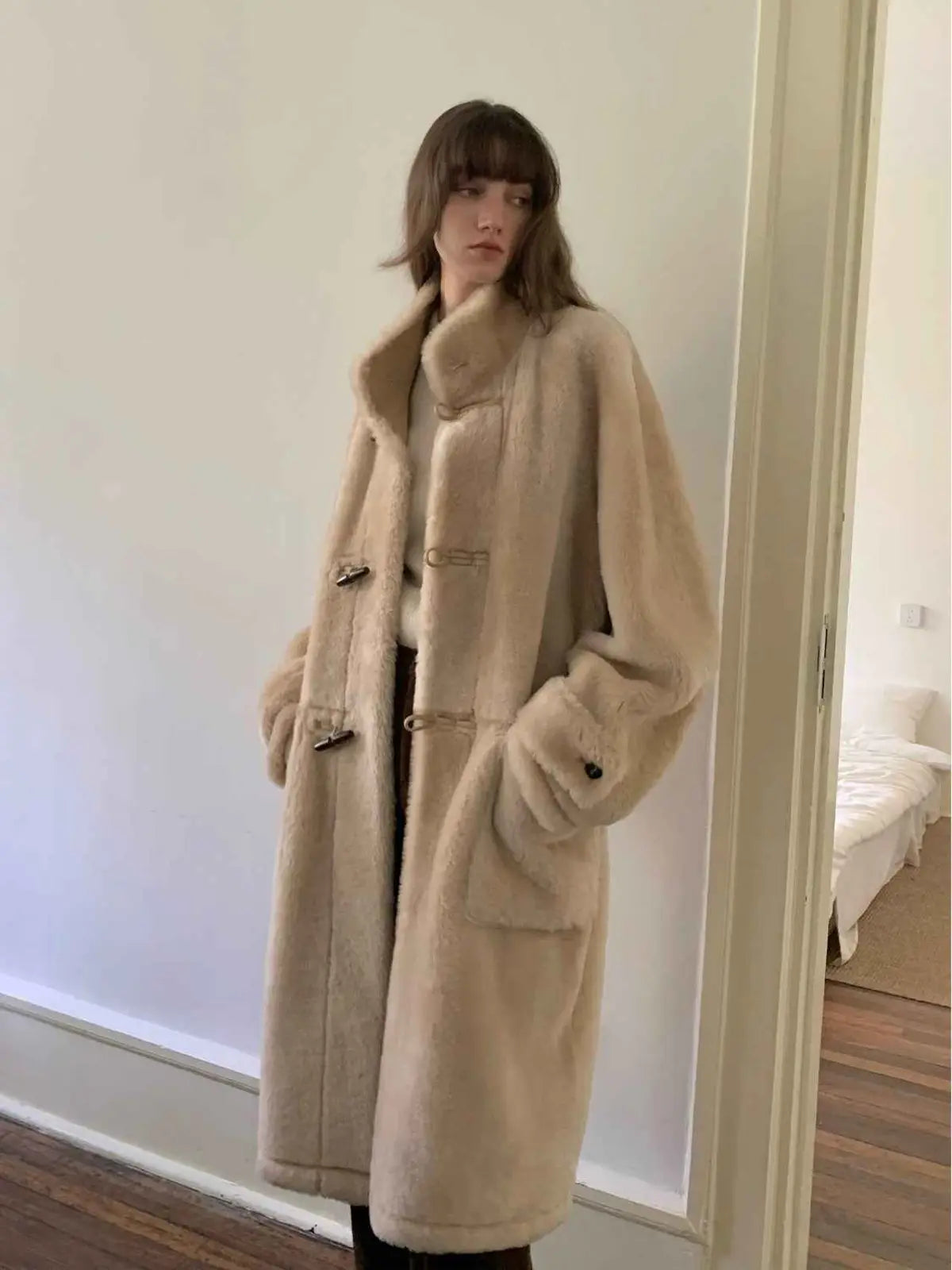 Fireladyfur Women's Long Sheepskin Jacket With Stand Collar“Dreamer”
