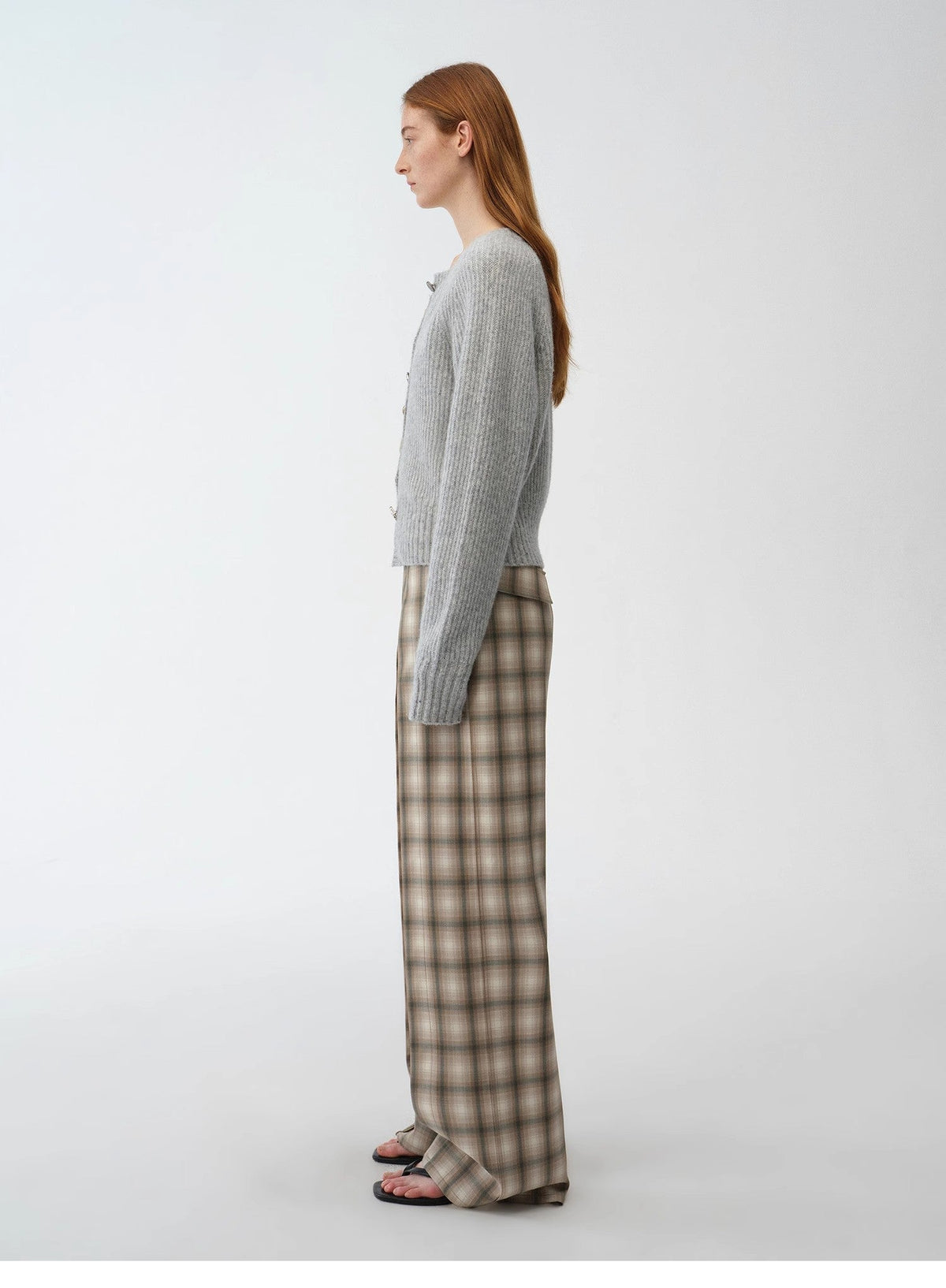 "Hokkaido Weaving Love" Wool Blend Crew Neck Cardigan Top