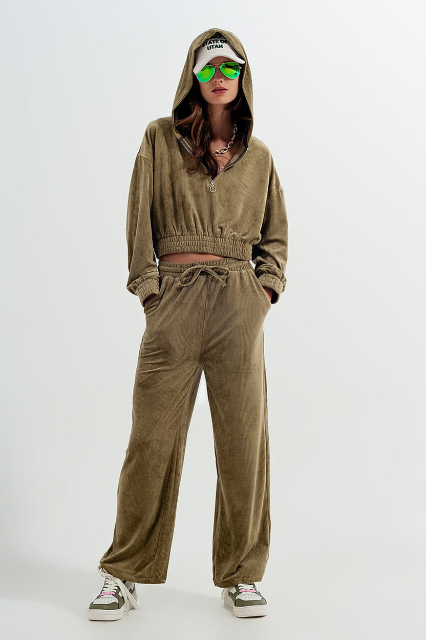 Jogger con cintura ajustable en verde