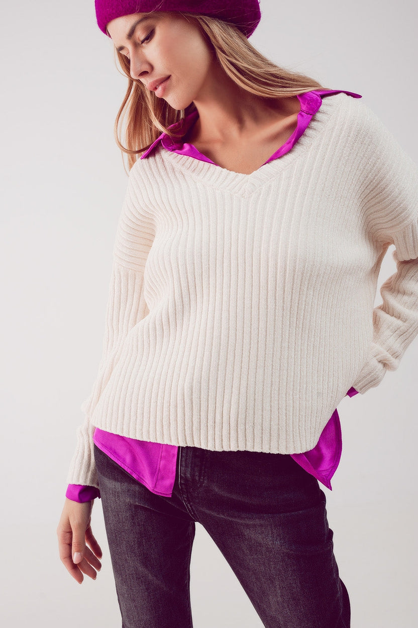 Dzianinowy sweter z szenili w kolorze kremowym