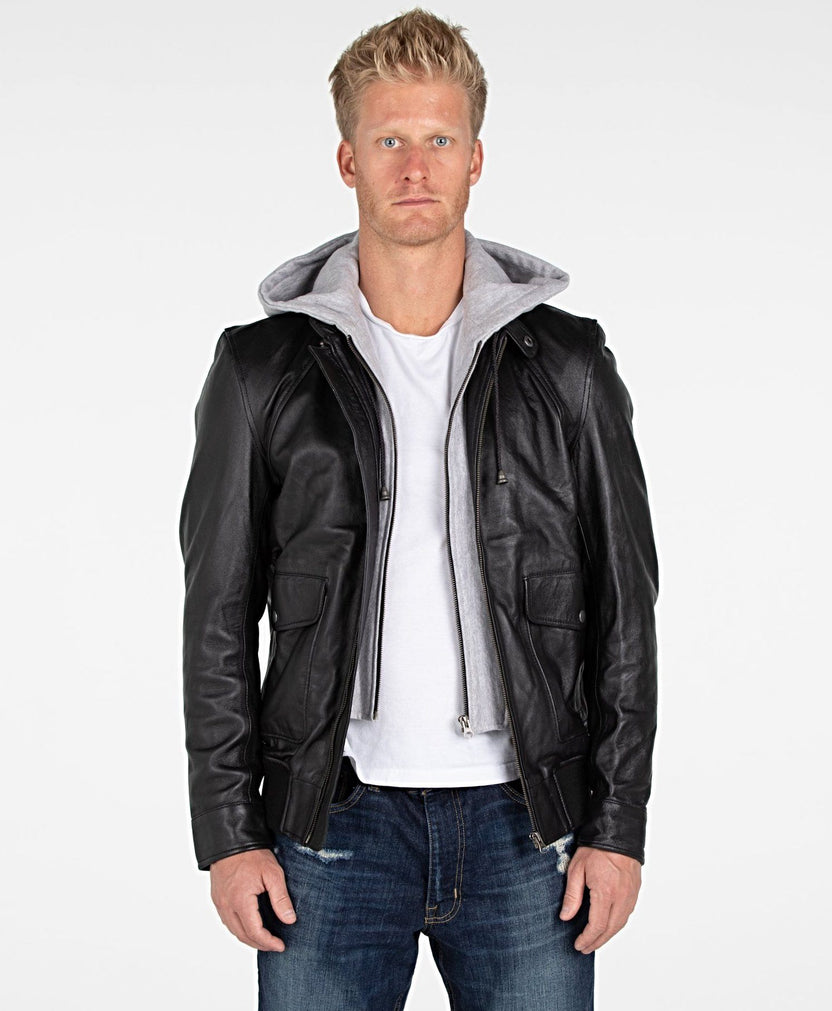 Chaqueta bomber de piel de cordero con capucha