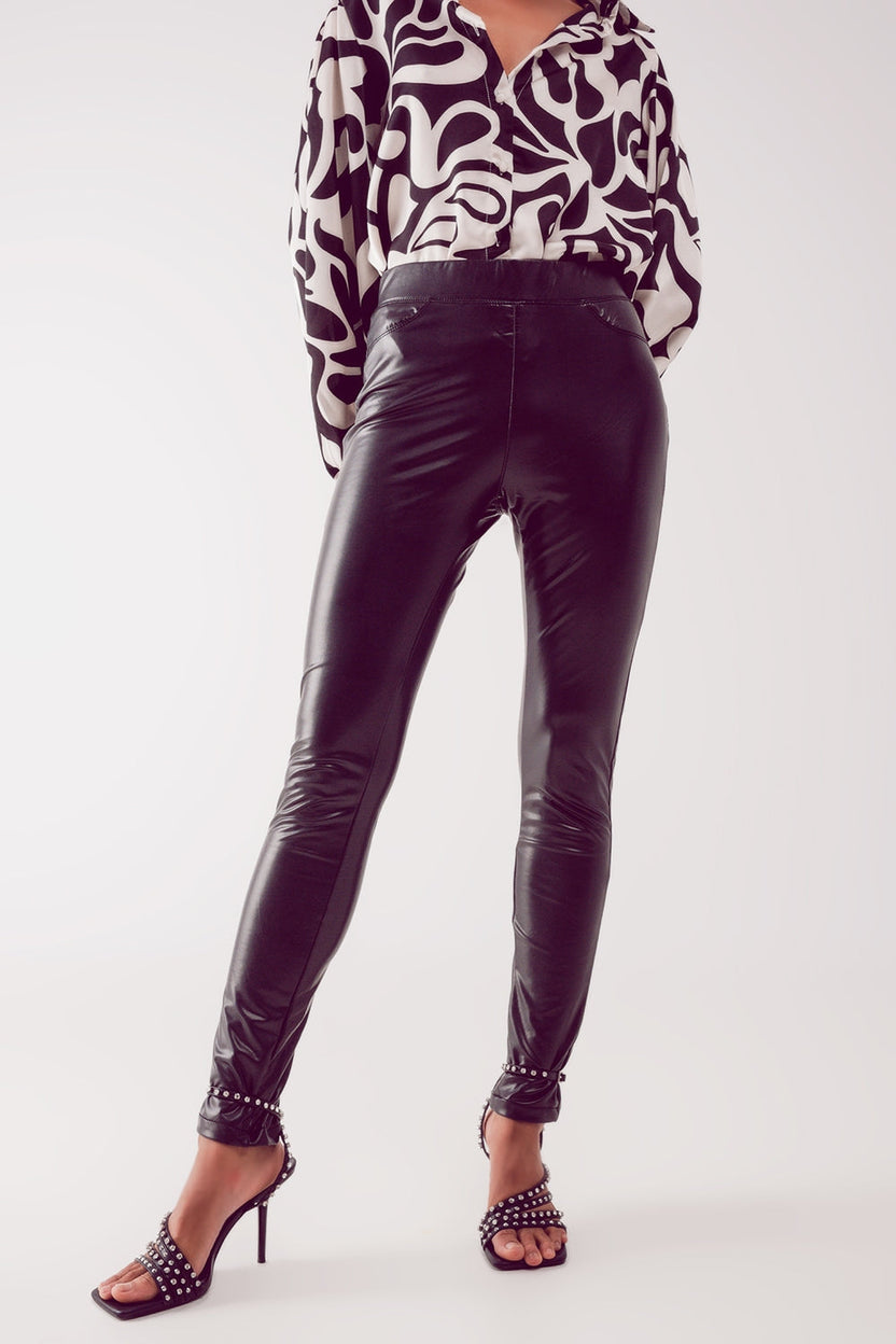 Leggings efecto piel en negro