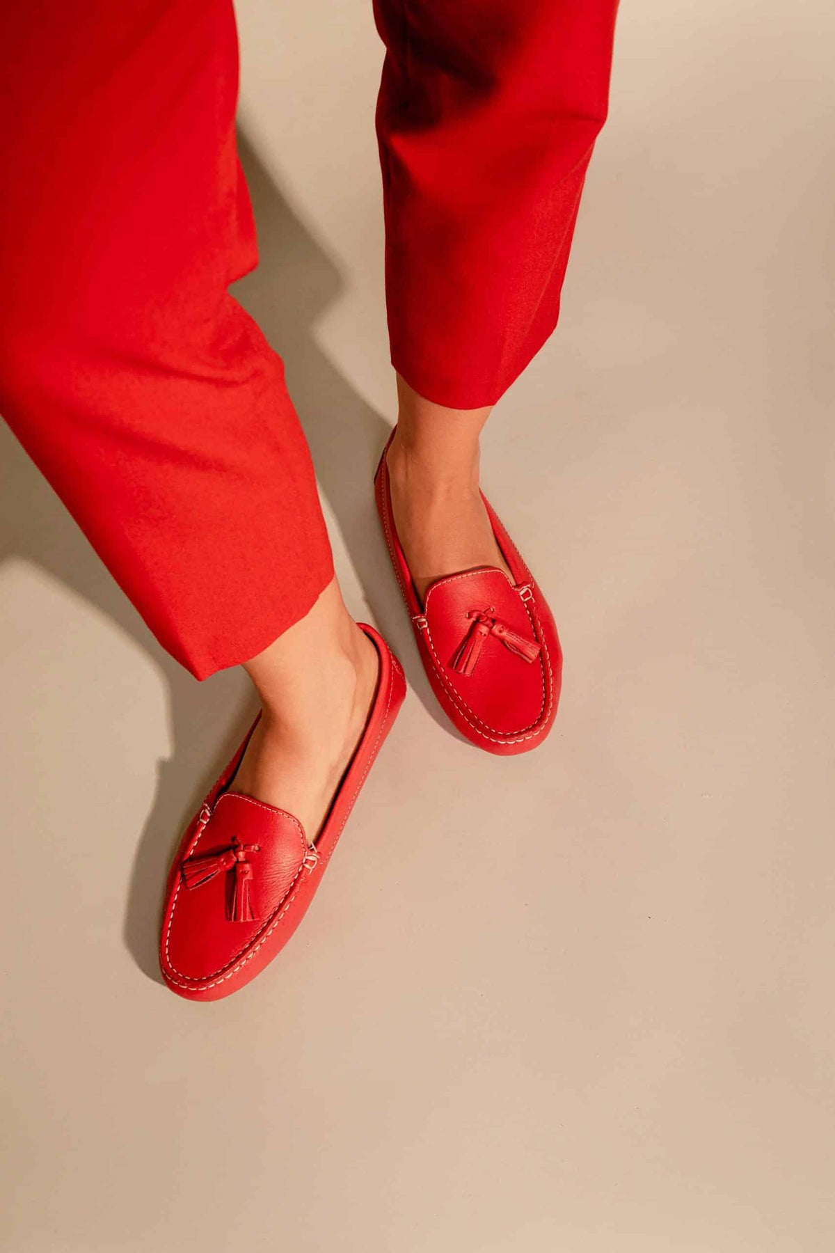 Caviúna Caramel Calf Leather Tassel Loafers – Flat