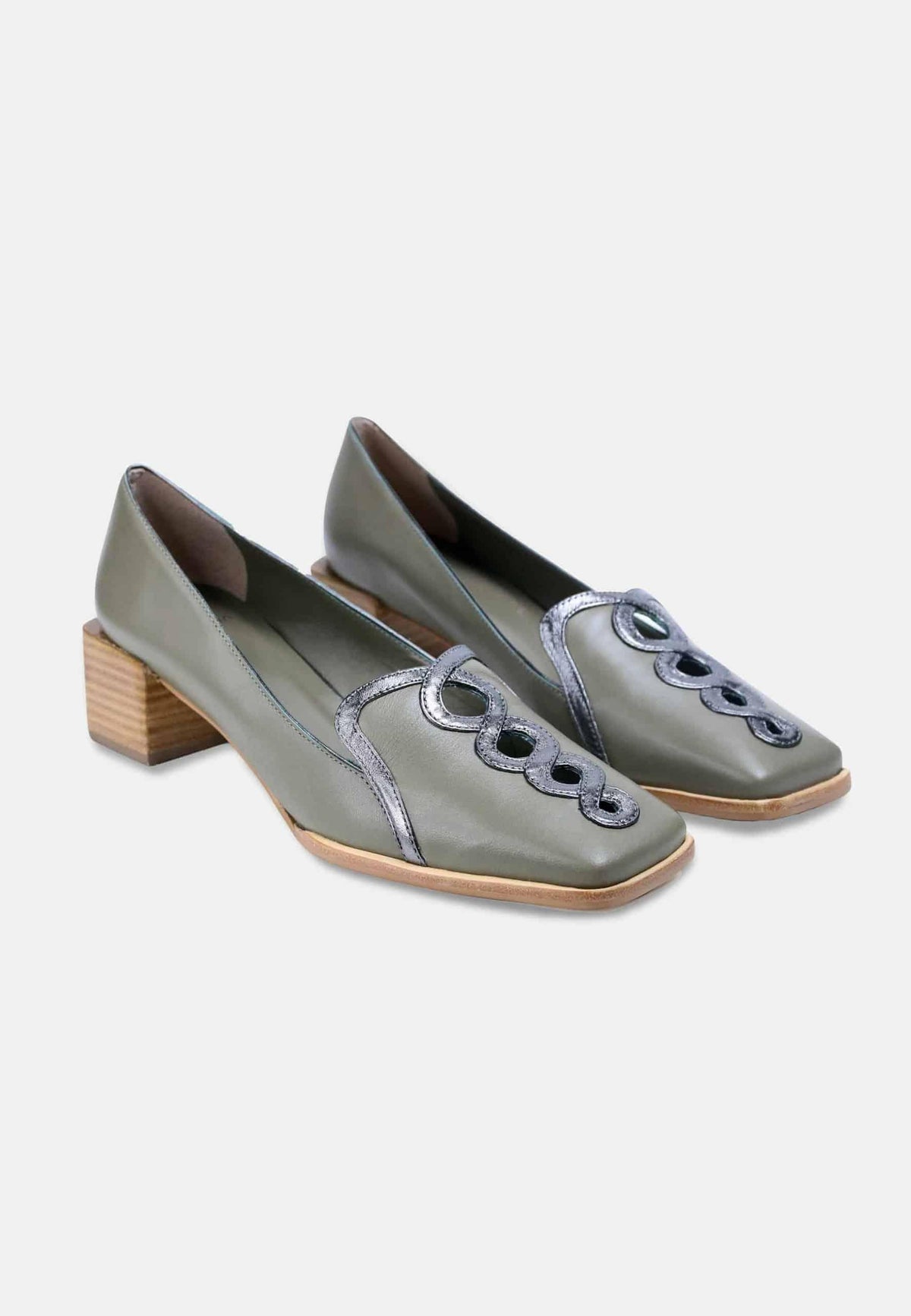 Cordía Caramel Leather Loafers – Square Toe, 4cm Wooden Block Heel