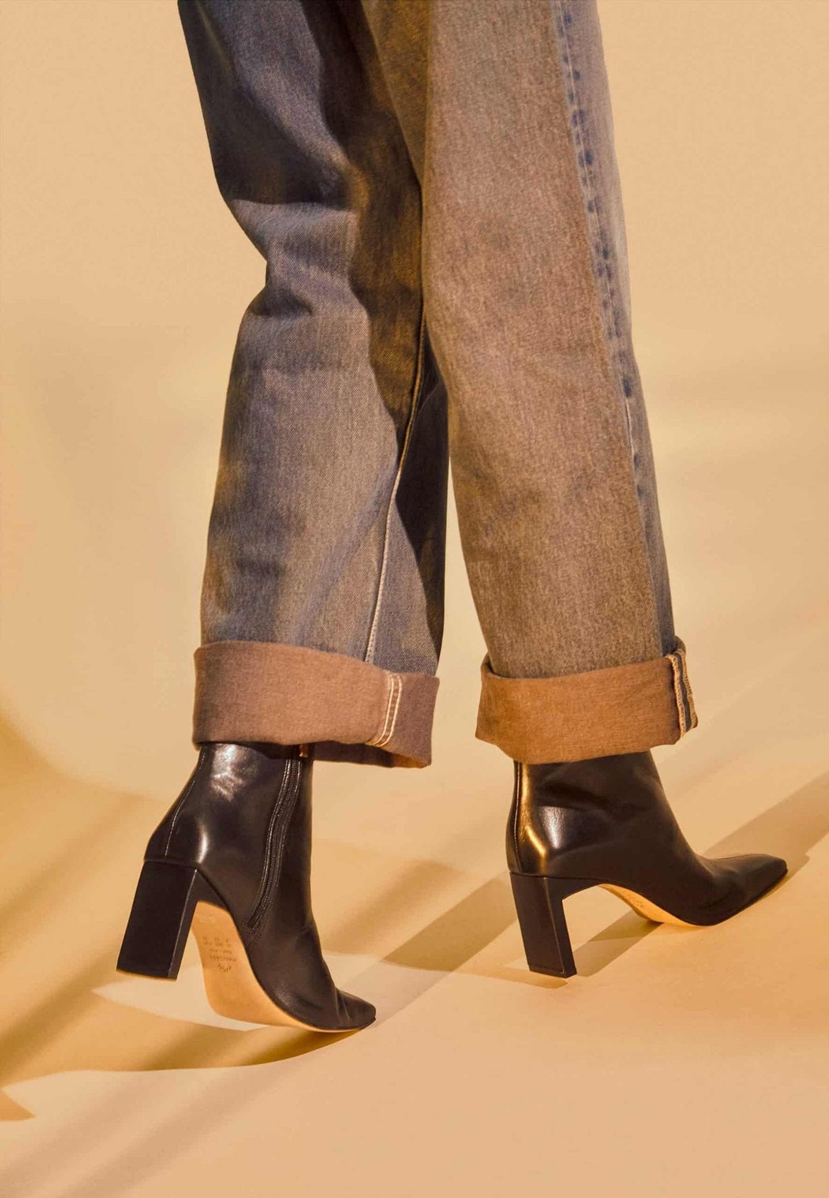 Botines de piel de cabra Senna en color oliva – Tacón ancho de 7,6 cm