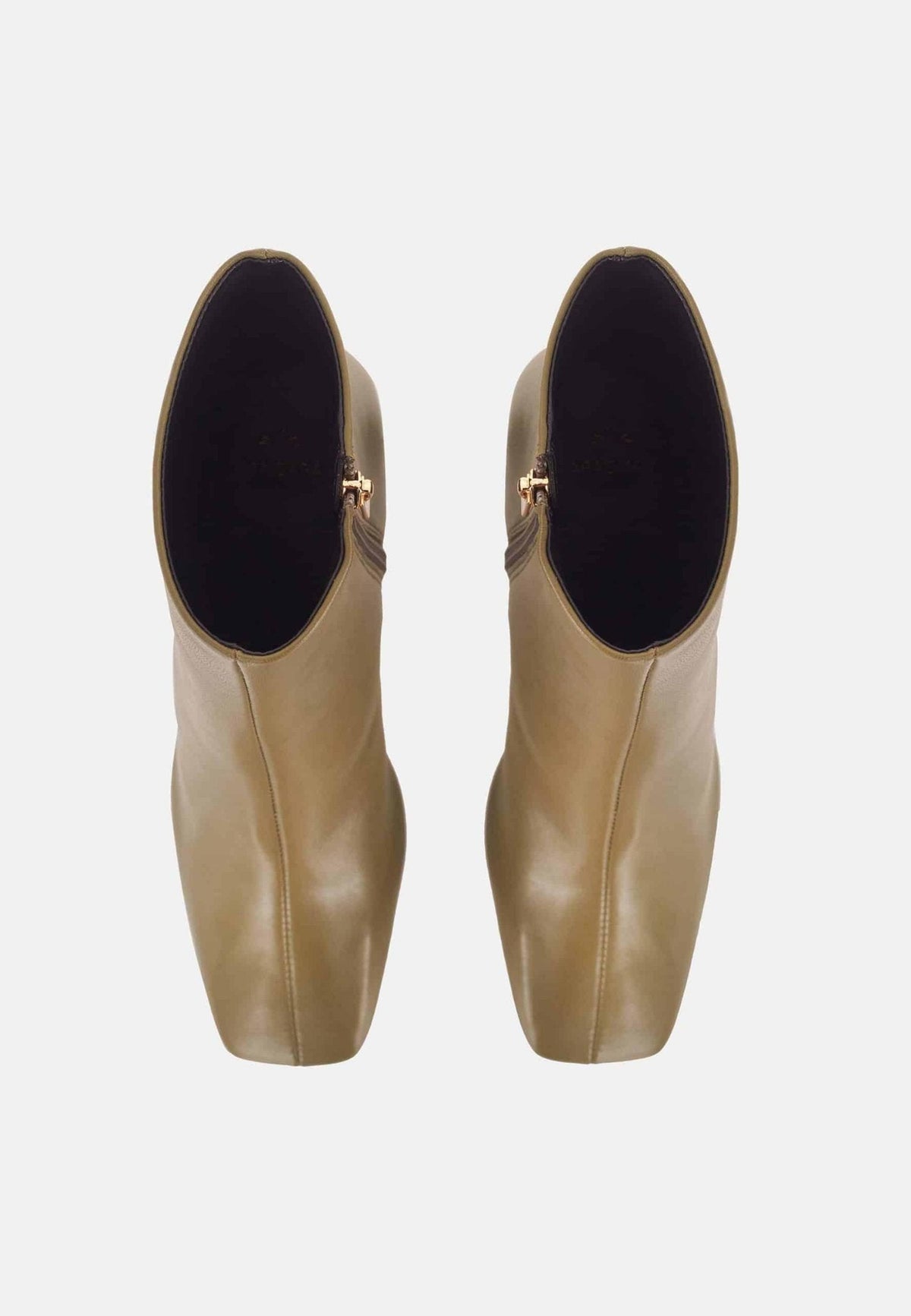 Botines de piel de cabra Senna en color oliva – Tacón ancho de 7,6 cm
