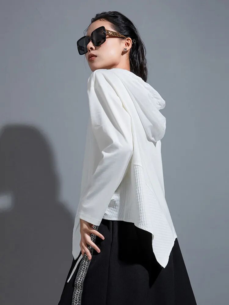 Bluza z kapturem Hamarna Pocket Rouched - Biała