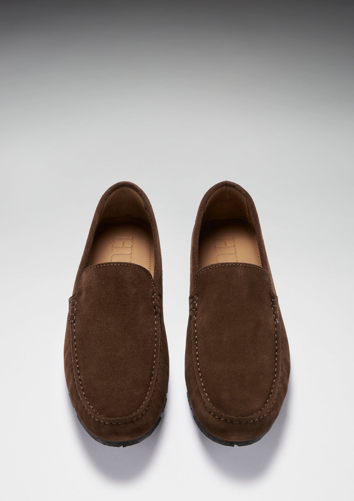 Mocasines de conducción con suela de neumático, ante marrón